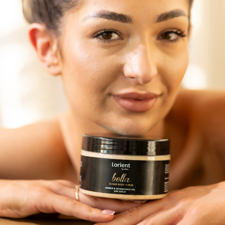 Bella peeling cukrowy do ciała z 24k złotem